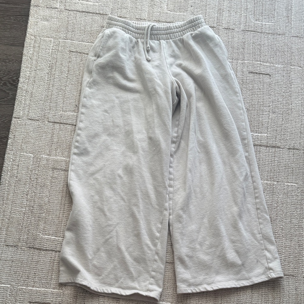 Old Navy Beige Wide Leg Sweatpants